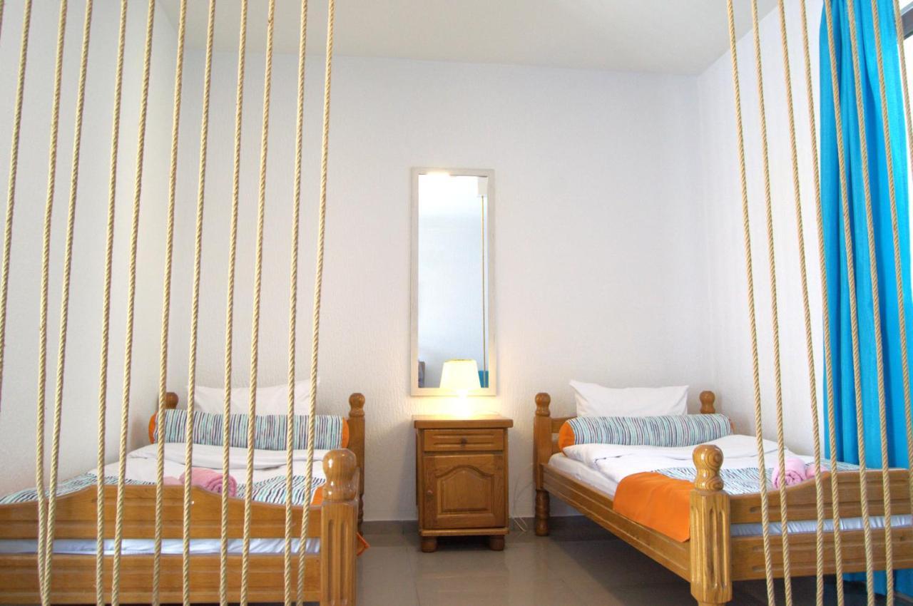 Yeshill & Apartment Budva